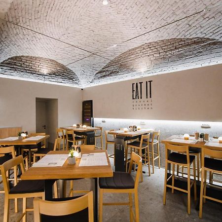 Eat It Cozy Downtown Apartments 拉迪亚 外观 照片