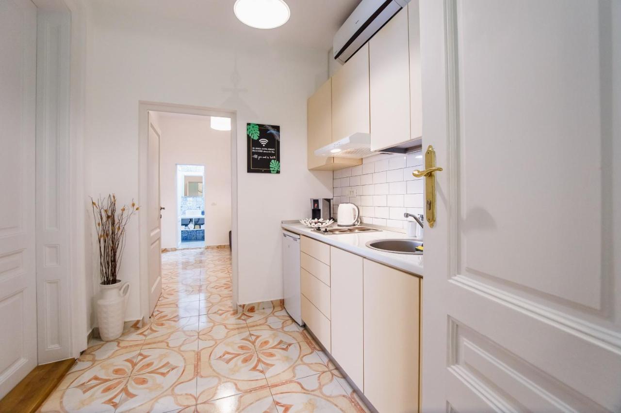 Eat It Cozy Downtown Apartments 拉迪亚 外观 照片
