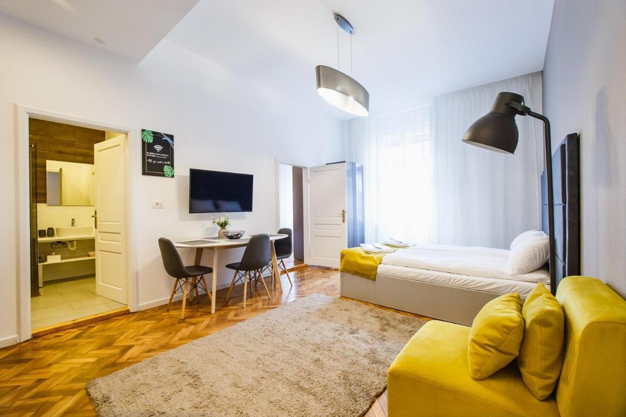 Eat It Cozy Downtown Apartments 拉迪亚 外观 照片